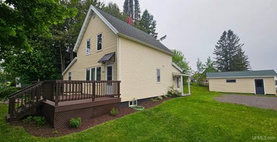 /international/us/47619-2nd-street-houghton-mi-110108607223/