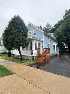 /international/us/705-north-avenue-aurora-il-110108806049/