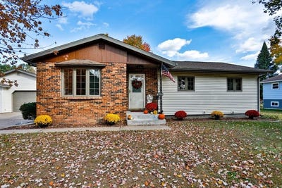 /international/us/1433-n-16th-avenue-wausau-wi-110120512941/