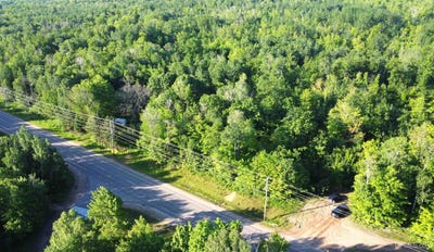 /international/us/on-alder-cr-road-marquette-mi-110100614144/
