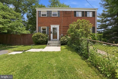 /international/us/26-underwood-place-alexandria-va-110108581702/