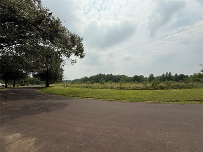/international/us/16-acres-county-road-2324-como-tx-110100746174/