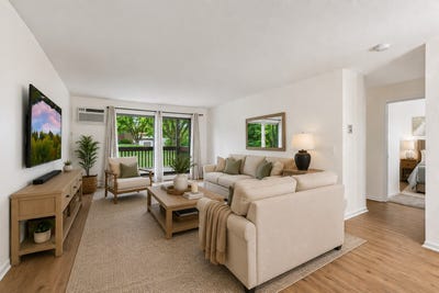 /international/us/14630-garrett-avenue-apple-valley-mn-110108930409/