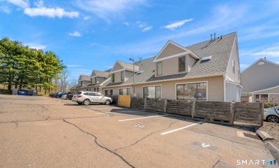 /international/us/1690-dixwell-avenue-hamden-ct-110107406373/