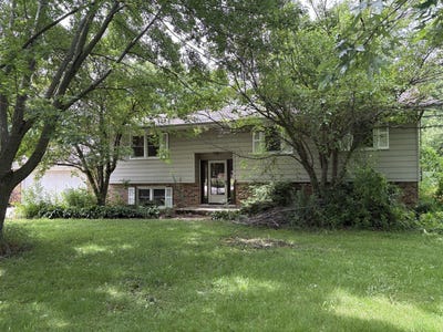 /international/us/24830-s-hemphill-drive-elwood-il-110108804880/