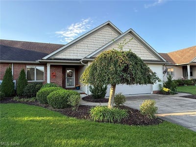 /international/us/1152-pine-bluff-drive-ne-new-philadelphia-oh-110120558714/