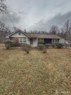 /international/us/206-broadway-road-south-brunswick-nj-110104403923/