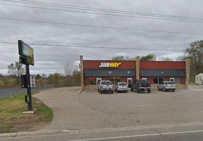 /international/us/61210-co-rd-687-hartford-mi-110096973779/