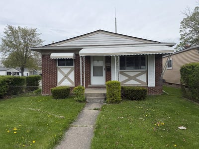 /international/us/27912-van-howe-street-roseville-mi-110107955738/