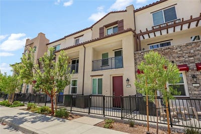 /international/us/1112-cardinal-way-covina-ca-110119548600/