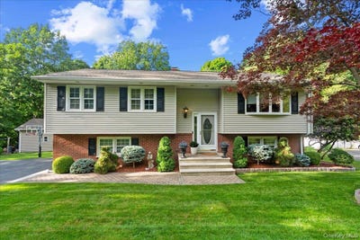 /international/us/134-linden-lane-monroe-ny-110108442848/
