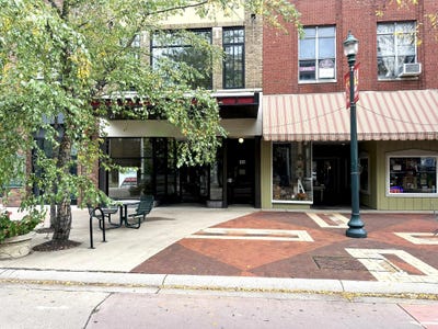 /international/us/217-s-kalamazoo-mall-kalamazoo-mi-110103063118/