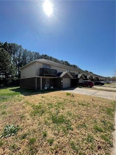 /international/us/2153-skyler-drive-fayetteville-ar-110108386943/