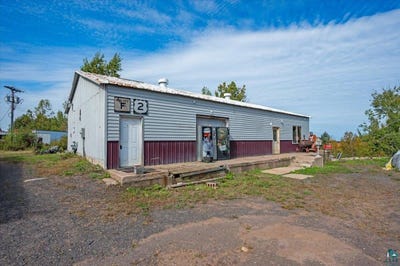 /international/us/4781-s-county-road-f-maple-wi-110107439351/