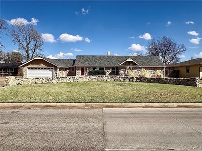 /international/us/1606-n-hudson-street-altus-ok-110106316835/
