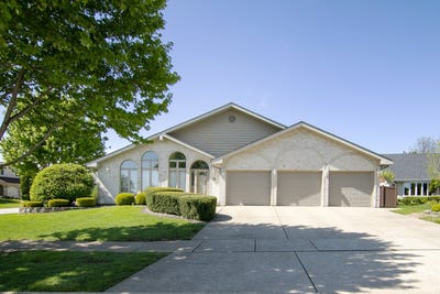 /international/us/11746-innishmor-court-orland-park-il-110107692246/