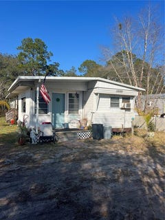 /international/us/118-creekside-road-satsuma-fl-110105512212/