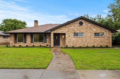 /international/us/1717-anderson-street-irving-tx-110100837817/