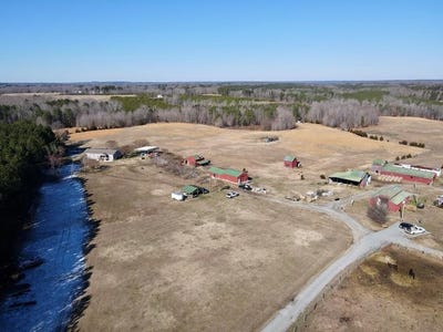 /international/us/433-pinelake-farm-road-buffalo-junction-va-110105096517/