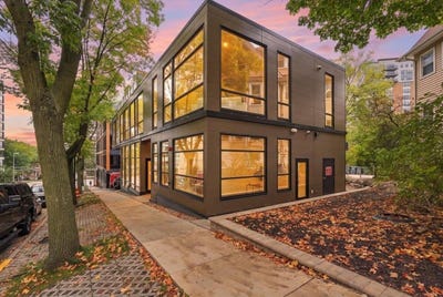 /international/us/210-s-hamilton-street-madison-wi-110119966800/