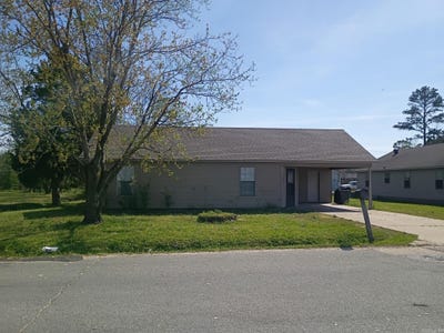 /international/us/302-e-locust-paragould-ar-110107854567/