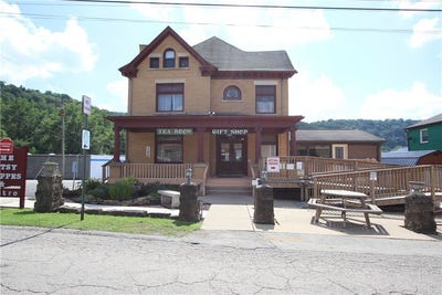 /international/us/1903-donner-street-elizabeth-twp-boro-pa-110100596105/