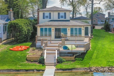 /international/us/23650-s-shore-drive-edwardsburg-mi-110099368412/