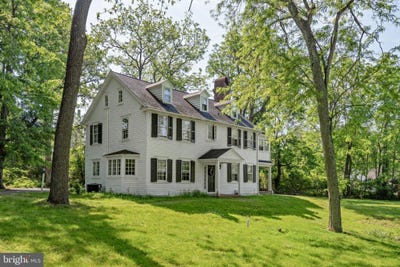 /international/us/1404-e-butler-pike-ambler-pa-110108331809/
