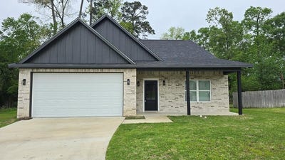 /international/us/131-winchester-place-lufkin-tx-110098450913/