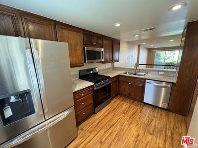 /international/us/5624-las-virgenes-rd-calabasas-ca-110107763211/