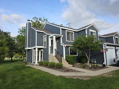 /international/us/951-glouchester-circle-schaumburg-il-110108202175/