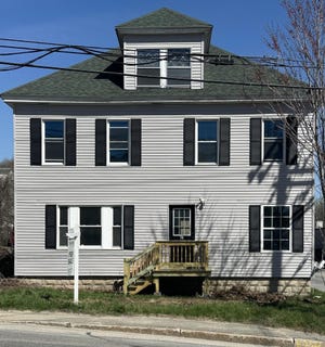 /international/us/74-lincoln-avenue-rumford-me-110106062280/