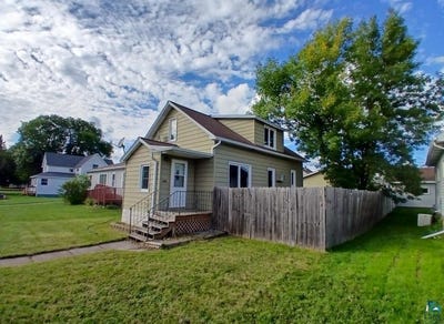 /international/us/112-w-3rd-ave-n-aurora-mn-110110195750/
