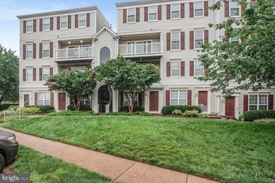 /international/us/21895-elkins-terrace-sterling-va-110100462941/