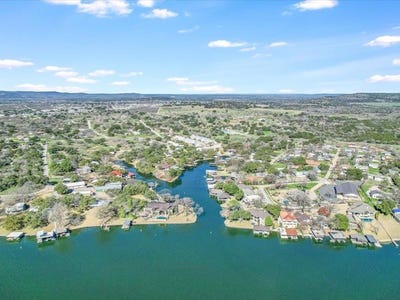 /international/us/2403-cherry-lane-kingsland-tx-110105726956/