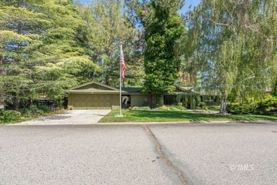 /international/us/370-ranch-rd-bishop-ca-110107435903/