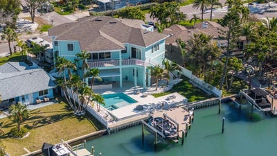 /international/us/15904-redington-drive-redington-beach-fl-110101368975/?lang=en
