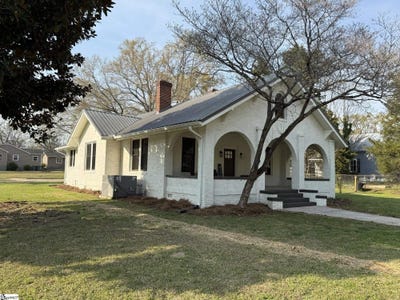 /international/us/501-n-adair-street-clinton-sc-110106474373/