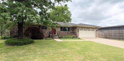 /international/us/3700-dallas-st-fort-smith-ar-110107515857/
