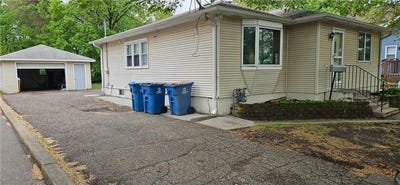 /international/us/5815-42nd-avenue-n-robbinsdale-mn-110108127363/