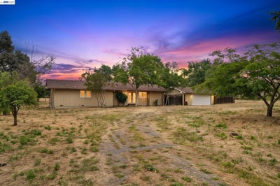 /international/us/744-mockingbird-ln-pleasanton-ca-110108398820/