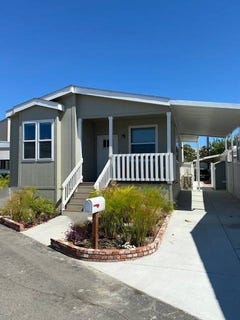 /international/us/903-w-17th-st-costa-mesa-ca-110110389296/