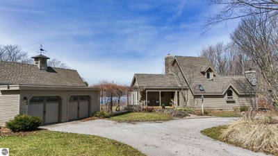 /international/us/470-s-donnybrook-road-suttons-bay-mi-110107487534/
