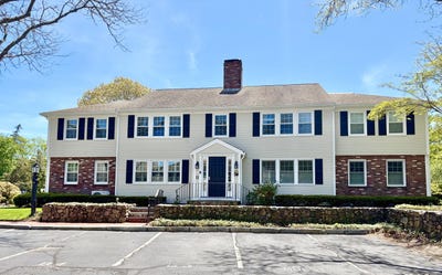 /international/us/727-main-street-osterville-ma-110108151570/