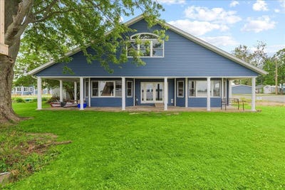 /international/us/7807-park-drive-russells-point-oh-110109143352/