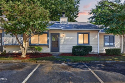 /international/us/4530-n-new-hope-road-raleigh-nc-110120606802/