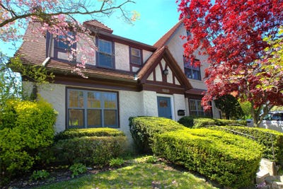 /international/us/6956-exeter-street-forest-hills-ny-110108296450/
