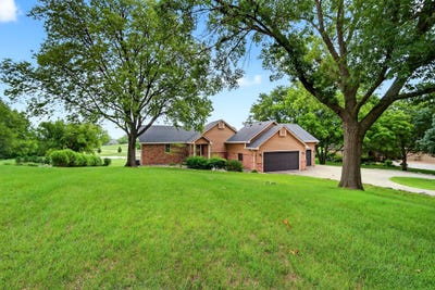 /international/us/5074-panorama-drive-panora-ia-110100508011/