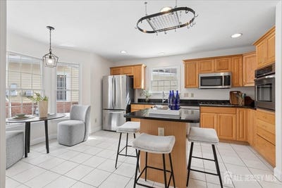 /international/us/45-hedge-row-road-plainsboro-nj-110105955332/