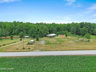 /international/us/375-adams-road-henry-tn-110108399185/